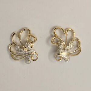 ▪︎Sarah Coventry Earrings